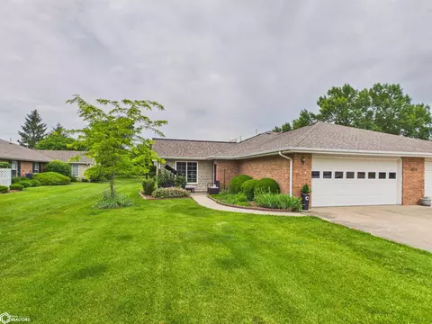 1706 C Linden Dr, Fairfield, IA 52556