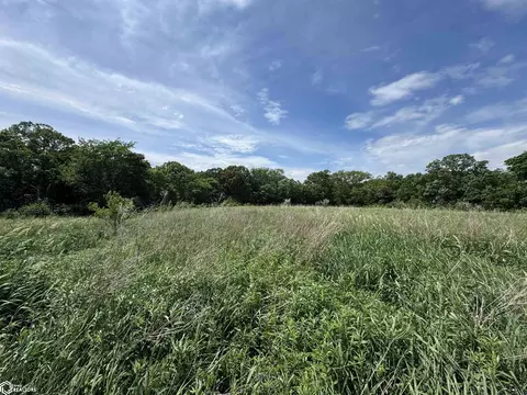 Magnolia Lane, Danville, IA 52623