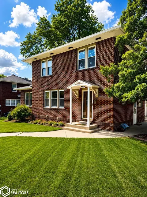 712 N 8th St, Keokuk, IA 52632