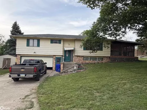 328 Main St, Charter Oak, IA 51439