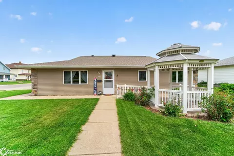 222 W 2nd St, Carroll, IA 51401