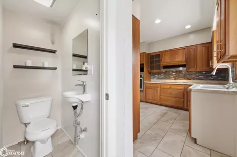 Bath - 1715 Broadway, Denison, IA 51442 photo 1 of 3