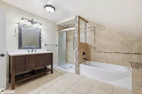Bath - 1715 Broadway, Denison, IA 51442 photo 2 of 3
