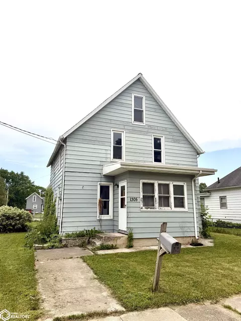 1305 N Monroe Ave, Mason City, IA 50401
