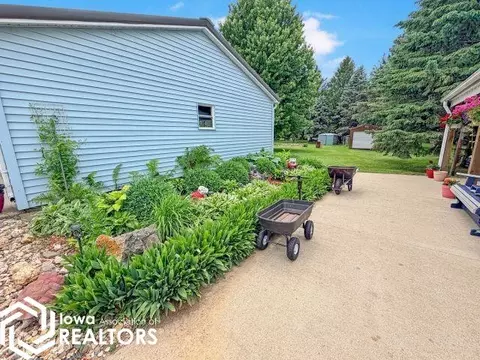 Exterior - 2024 Violet Ave, Aredale, IA 50605 photo 1 of 9