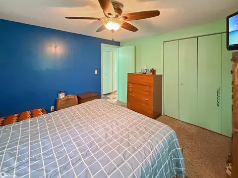 Bedroom - 2024 Violet Ave, Aredale, IA 50605 photo 3 of 8