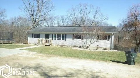 13252 Y Camp Rd, Burlington, IA 52601