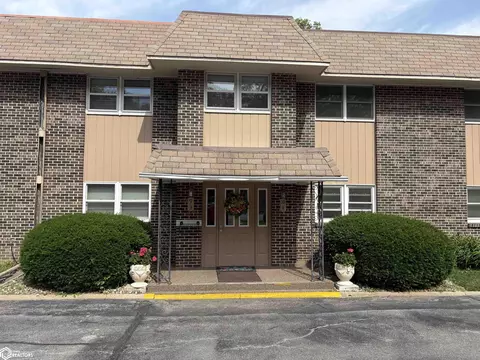 9 Oak Knoll Rd, Red Oak, IA 51566