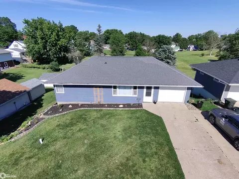511 N Orchard St, Brooklyn, IA 52211