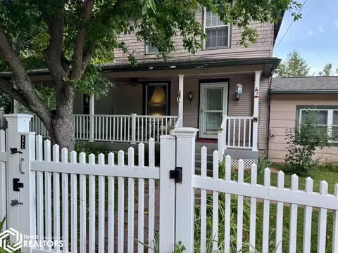 435 Avenue A St, Fort Madison, IA 52627
