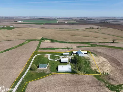 2395 Benton-iowa Rd, Blairstown, IA 52301