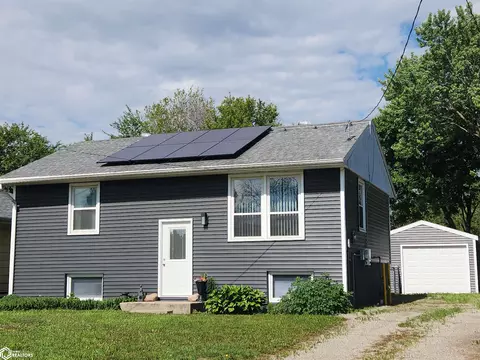 1320 S Hampshire Ave, Mason City, IA 50401