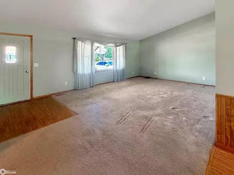 Living - 421 12th Ave NE, Hampton, IA 50441 photo 1 of 3