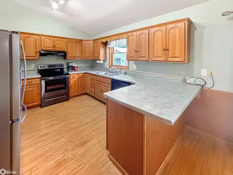 Kitchen - 421 12th Ave NE, Hampton, IA 50441 photo 1 of 4