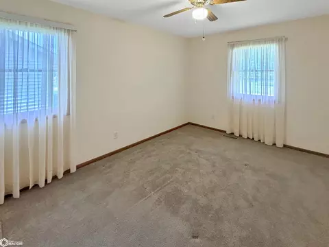 Bedroom - 421 12th Ave NE, Hampton, IA 50441 photo 3 of 6