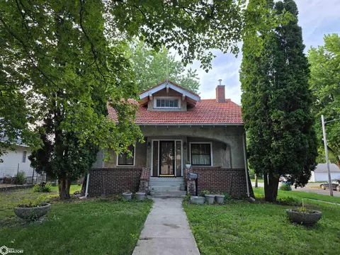 903 Boone St, Webster City, IA 50595
