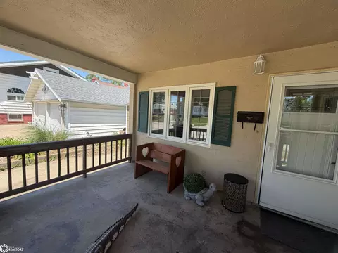 Exterior - 409 S 15th St, Centerville, IA 52544 photo 1 of 4