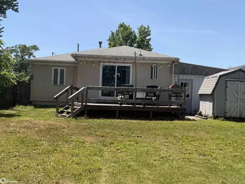 Exterior - 409 S 15th St, Centerville, IA 52544 photo 3 of 4