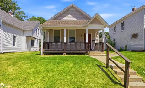 1314 N 7th St, Burlington, IA 52601