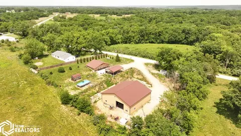 9058 28th St, Ottumwa, IA 52501