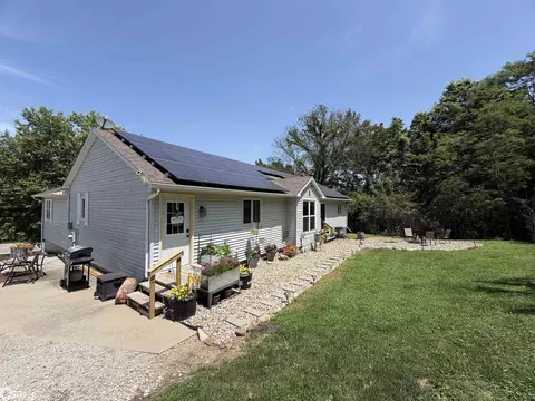 Exterior - 1200 E Maple St, Centerville, IA 52544 photo 7 of 7