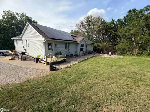 Exterior - 1200 E Maple St, Centerville, IA 52544 photo 2 of 6