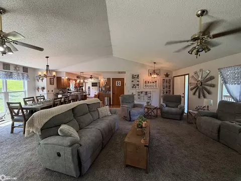 Living - 1200 E Maple St, Centerville, IA 52544 photo 3 of 4