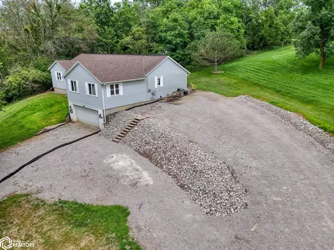 Exterior - 1200 E Maple St, Centerville, IA 52544 photo 5 of 7