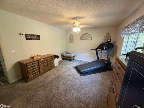 Bedroom - 1200 E Maple St, Centerville, IA 52544 photo 5 of 7