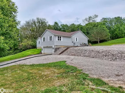 Exterior - 1200 E Maple St, Centerville, IA 52544 photo 3 of 7