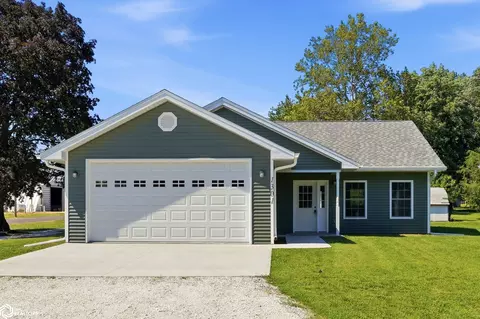 1301 E Wabash St, Carthage, IL 62321