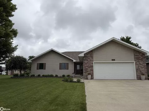 1103 11th St SW, Humboldt, IA 50548