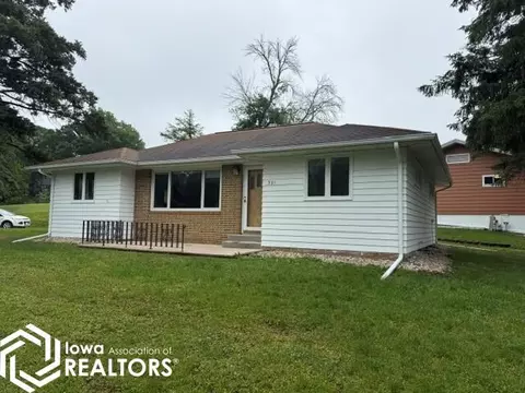 312 E Overmeyer Dr, Algona, IA 50511