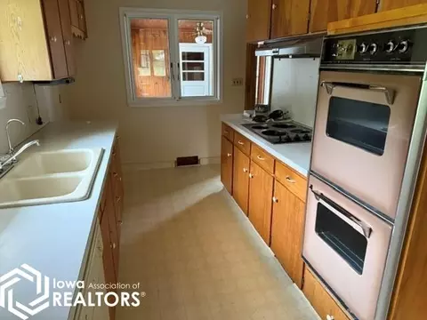 Kitchen - 312 E Overmeyer Dr, Algona, IA 50511 photo 2 of 2
