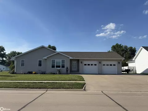204 Centennial Dr, Mediapolis, IA 52637