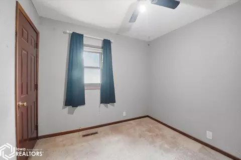 Bedroom - 1902 12th St, Eldora, IA 50627 photo 3 of 3