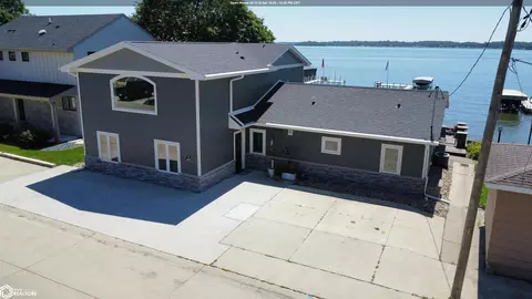 4655 N Shore Dr, Clear Lake, IA 50428