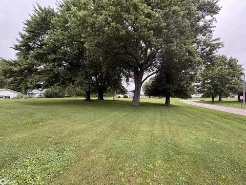 Exterior - 210 S Maple, Cincinnati, IA 52549 photo 8 of 8