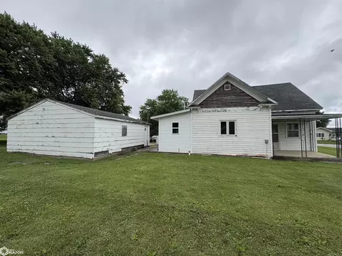 Exterior - 210 S Maple, Cincinnati, IA 52549 photo 3 of 8