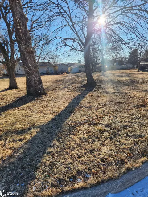 724 N Church St, Algona, IA 50511