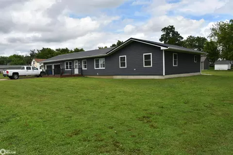 2013 14th Ave, Eldora, IA 50627