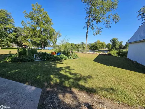 Exterior - 205 W Ely St, Greene, IA 50636 photo 2 of 11