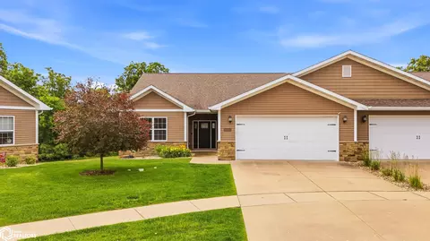 5159 Deerfield Dr, Burlington, IA 52601