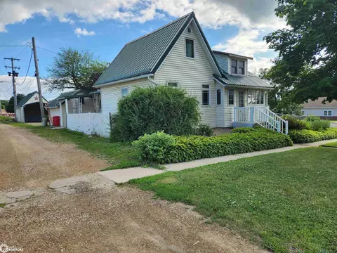 207 W State St, Toledo, IA 52342