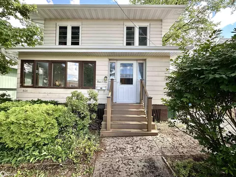 406 W Carpenter Ave, Fairfield, IA 52556