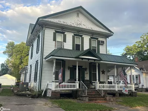 402 N Park St, Mediapolis, IA 52637