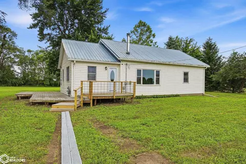 604 S Todds Fry, Conesville, IA 52739