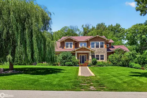 33943 Mill Creek Dr, Adel, IA 50003
