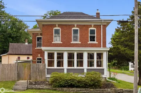 919 Division St, Burlington, IA 52601