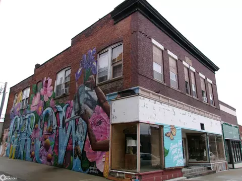 210 W Montgomery St, Creston, IA 50801